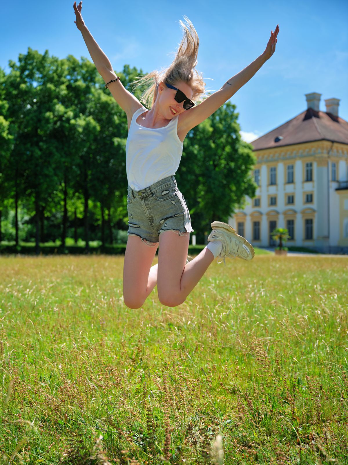 Leyla in the parc SFW