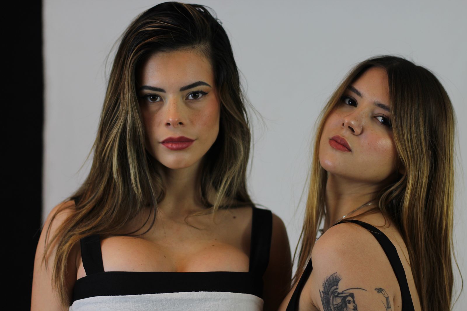 Two Muses of Fashion